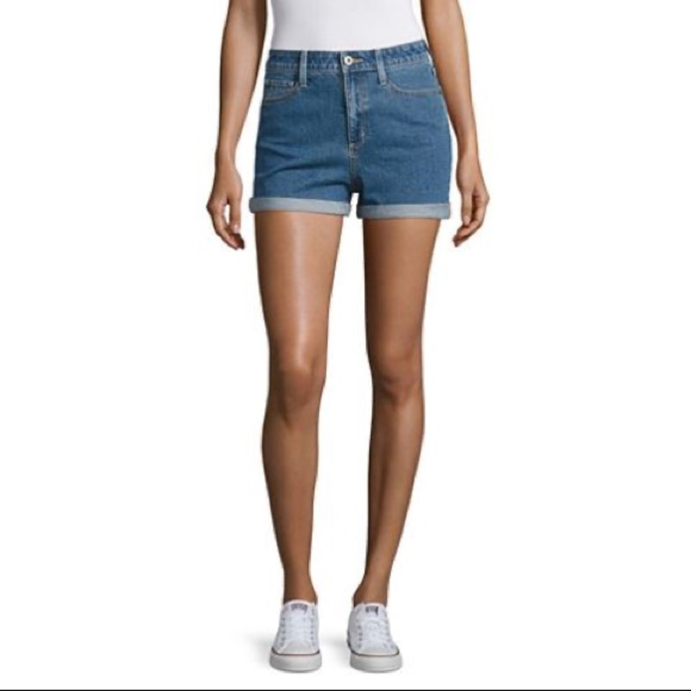High-Rise Mom Short